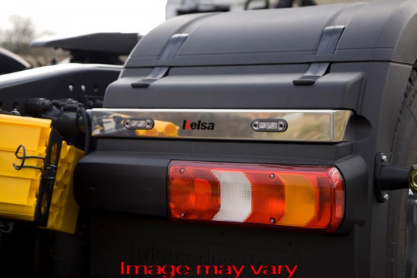 WingBars RVS MB ACTROS MP4 - 2 Rode LED