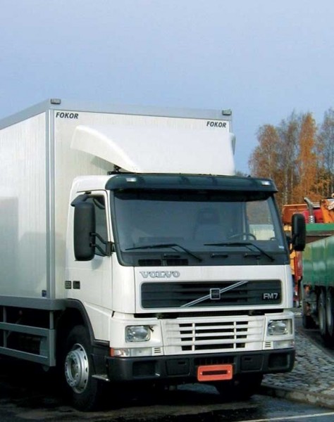 ZONNEKLEP VOLVO FH/FM 1 - 2 MARKEERLICHTEN