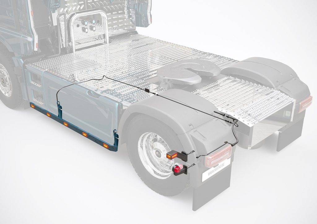 Old School Sidebars - MAN TG3 - Wheelbase 3.600mm - Set with lights & cables / connection to taillight