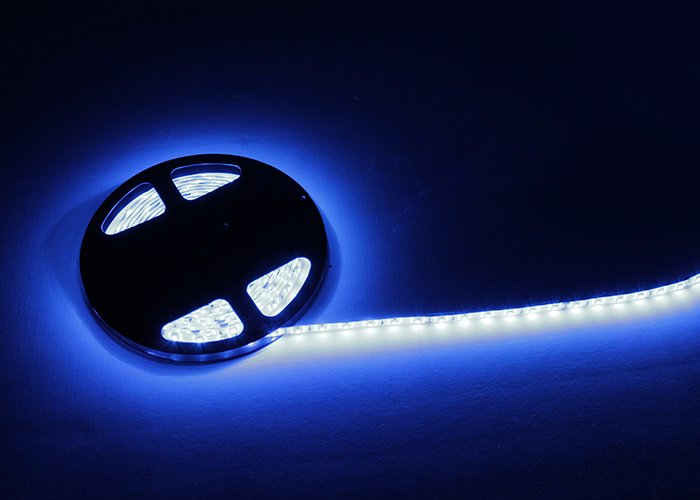 LEDstrip BLAUW 4,8W 60LED p/m 5m 24V (deelbaar)